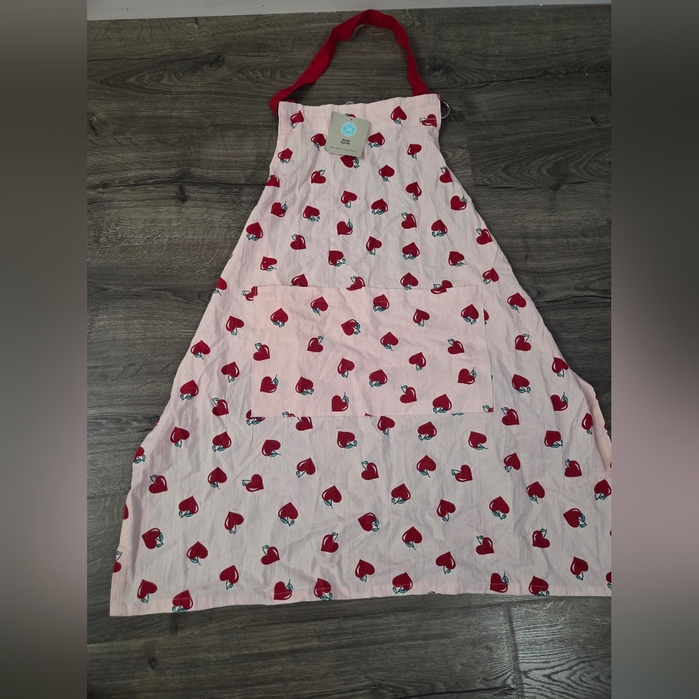 Martha Stewart Sweet Hearts Cherry 100% Cotton Apron NWT